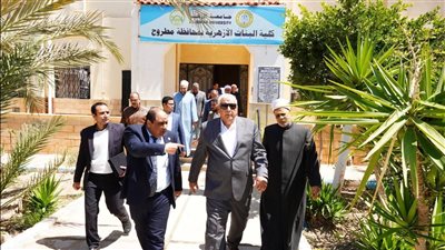 خلال مشاركته بندوة علمية.. محافظ مطروح يُطلق خطة للحصر والتوعية بطيف التوحد