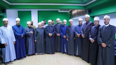 أمين عام مجمع البحوث الإسلامية يتفقد برنامج تأهيل الوعاظ على لغة الإشارة  