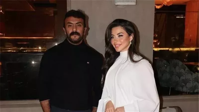 أحمد العوضي ويارا السكري