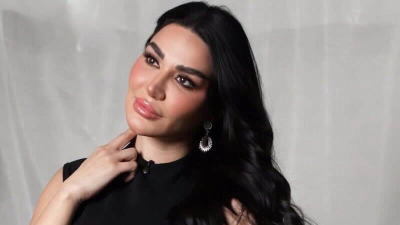 سارة نخلة
