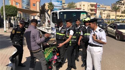 محافظ الدقهلية: لا تهاون في مصادرة أي دراجة نارية أو توكتوك يحدث ضوضاء 