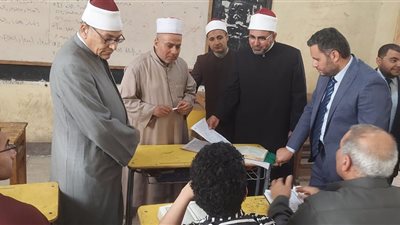 قيادات الرواق الأزهري يتفقدون لجان الاختبارات في محافظتي قنا والغربية