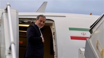  وزير الخارجية الإيراني يعيد التحرك إقليميًا.. جولة جديدة بين باكستان وروسيا