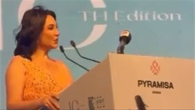 سلاف فواخرجي: والدتي صنعت وعيي.. والمرأة سر الحياة وأثرها لا يزول
