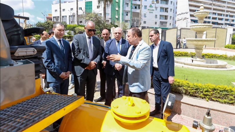 ماكينة تخطيط الطرق 