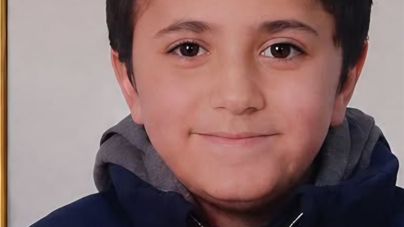 مناشدة عاجلة لرئيس مجلس الوزراء لإنقاذ طفل