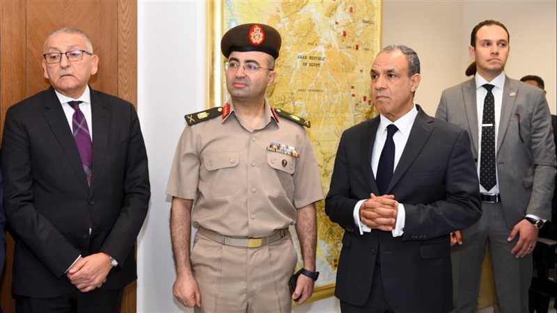 وزير الخارجية يفتتح غرفة حفظ الوثائق المؤمنة بمقر الوزارة 