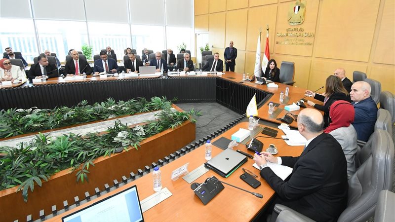 صورة من الإجتماع