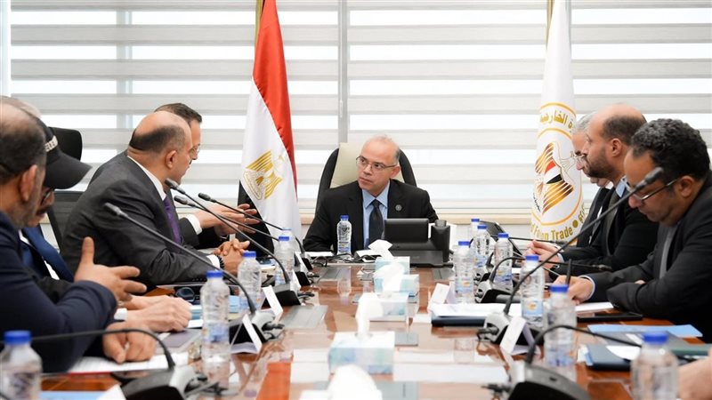 وزير الاستثمار 