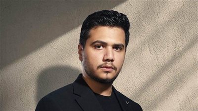 عمر محمد رياض يوضح سر إتقانه للهجة الصعيدية في «قلع الحجر»