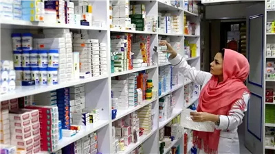 ارتفاع أسعار الدواء في إيران.. خيار بين الغلاء أو الاختفاء