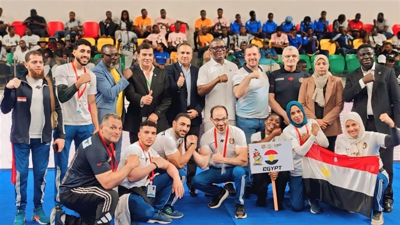 منتخب مصارعة الذراعين 