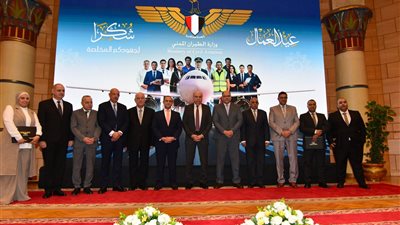 تكريم عدد من النماذج المتميزة داخل قطاع الطيران المدني