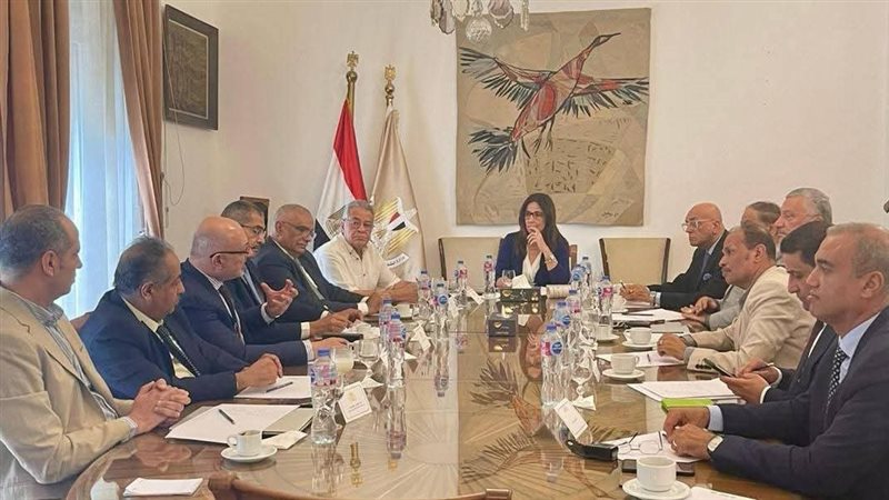 وزيرة الثقافة 
