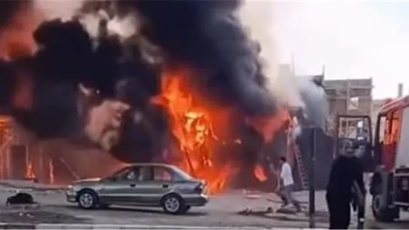  حريق سوق موقف الجنينة في نيالا