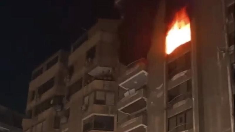 لحظة اشتعال النيران 