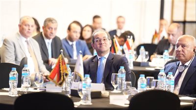 وزير المالية: لن نسمح بدخول بضائع غير مطابقة للمواصفات 