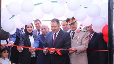 بعروض فنية مبهرة .. محافظ دمياط يفتتح تطوير 