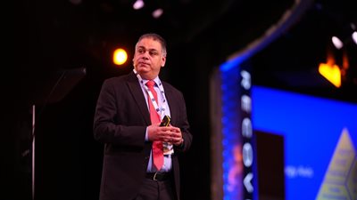 الرئيس التنفيذي للهيئة المصرية العامة للتنشيط يستعرض آفاق الترويج السياحي المصري