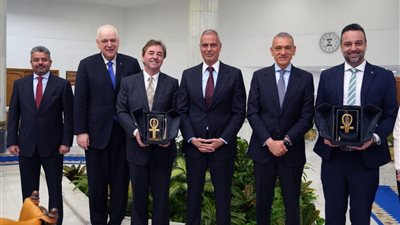 رئيس تحالف ستار يشيد بتحديث أسطول مصر للطيران.. تفاصيل
