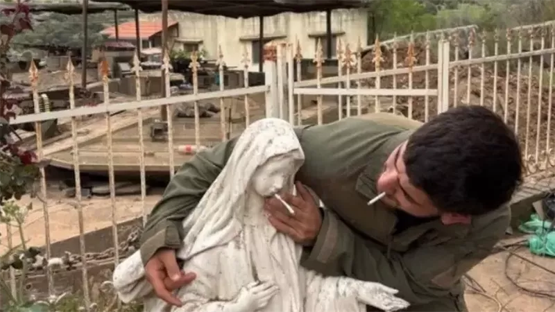صورة صادمة لجندي إسرائيلي