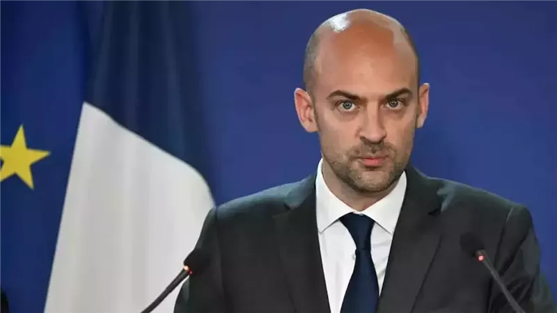  وزير الخارجية الفرنسي 