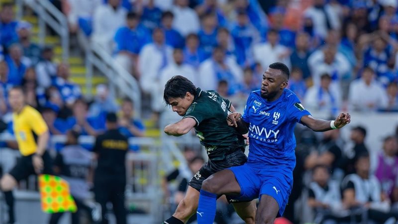 الهلال والخلود