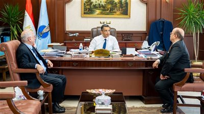 محافظ البحر الأحمر يتابع ترتيبات الدورة الرابعة لمهرجان الغردقة لسينما الشباب