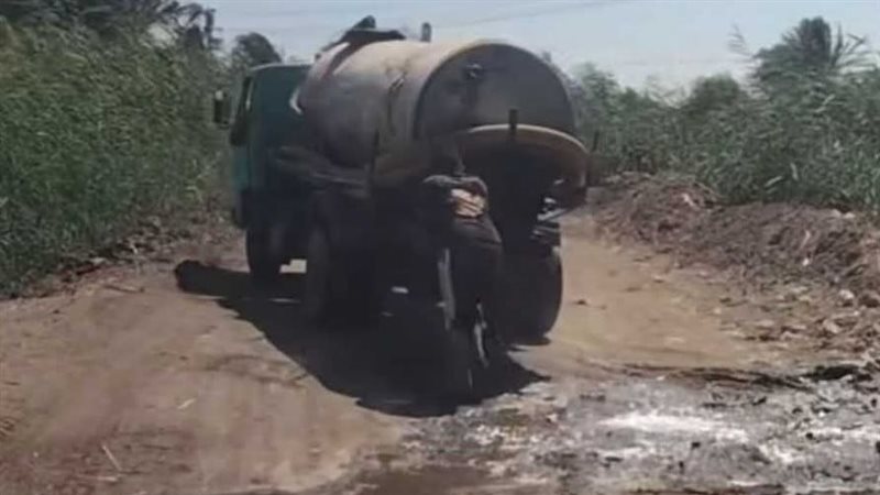 جانب من السيارات