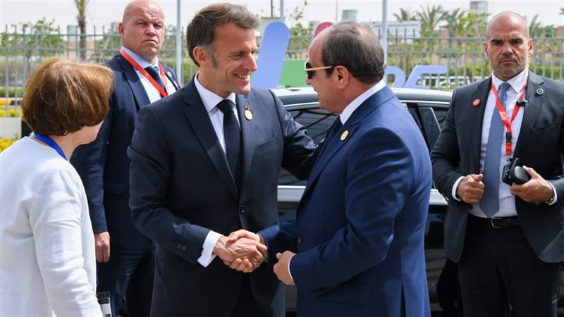 ماكرون والرئيس السيسي