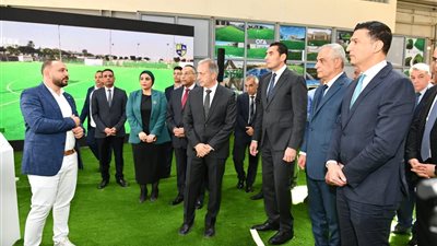 جمبلاط: «كابتكس» تُعزز ريادتها في صناعة النجيل الصناعي والمنتجات الرياضية
