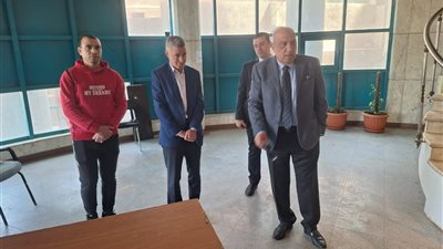 وزير الكهرباء يتفقد مبنى المحطات المائية سابقا.. وخطة لتحويله لمقر جديد لتنظيم مرفق الكهرباء