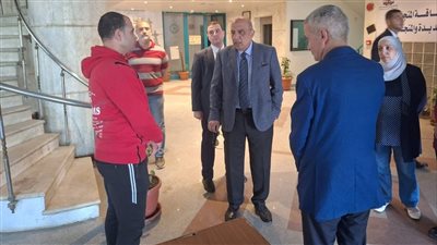 وزير الكهرباء يتفقد مبنى المحطات المائية ويبحث تأهيله لمقر جهاز التنظيم