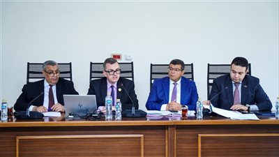 الحكومة تواجه اضطرابات المنطقة بخطة “تحوط” شاملة.. وتأمين السلع والطاقة أولوية عاجلة
