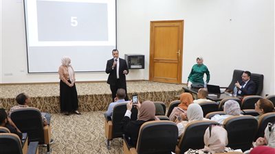 البحر الأحمر تنظم دورات لتطوير مهارات البرمجة