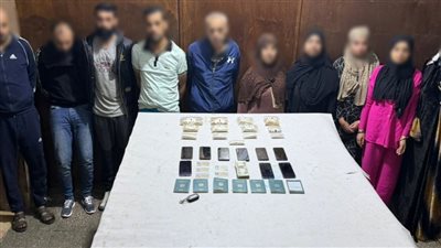 مصرع عنصر شديد الخطورة وضبط600 كجم مخدرات و52سلاحًا ناريًا في مداهمات بقنا 