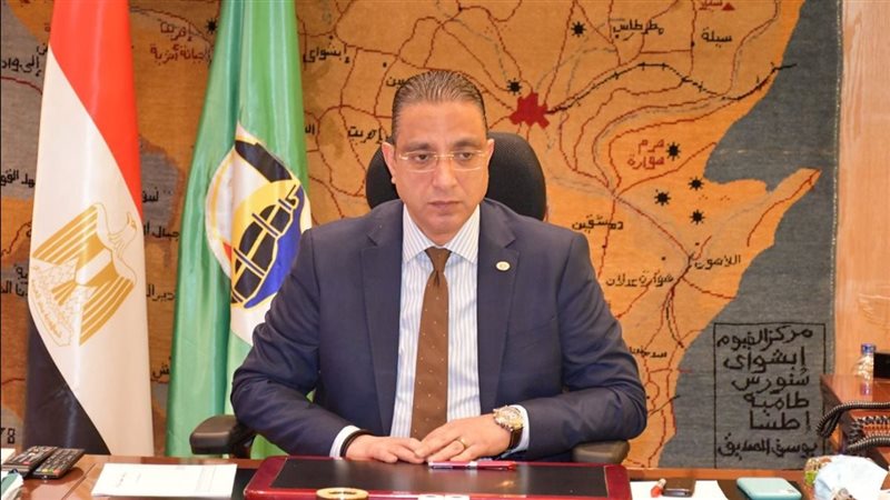 الدكتور أحمد الأنصاري محافظ الجيزة