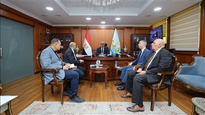 محافظ كفرالشيخ يبحث التوسع في مشروعات الغاز الطبيعي وتوصيل خدمات «حياة كريمة»