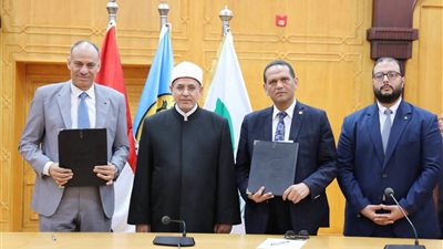 جامعة الأزهر وهيئة البريد توقعان بروتوكول تعاون لتقديم الخدمات المالية للطلاب والعاملين