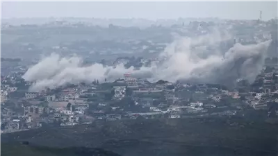 غارات إسرائيلية دامية على جنوب لبنان.. 13 قتيلاً بينهم جندي ومسعفون
