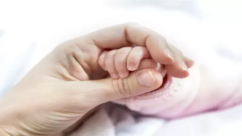 العناية بالأم والجنين