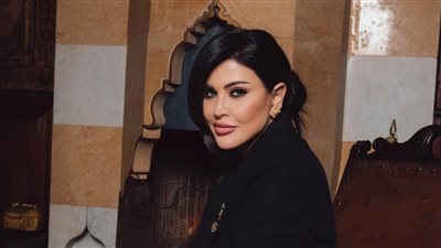 بالأسود.. جومانا مراد تتألق في أحدث ظهور لها والجمهور: 