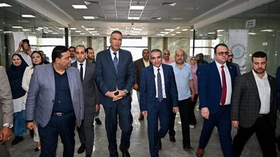 محافظ جنوب سيناء يفتتح وحدة القسطرة القلبية بمجمع الفيروز الطبي بطور سيناء