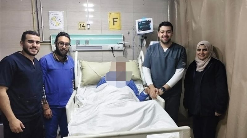 الطاقم الطبي 