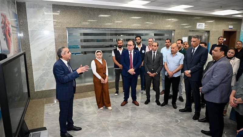 مجمع الفيروز الطبي