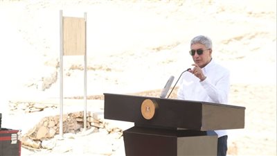 وزير السياحة والآثار يفتتح مقبرتي “رابويا” و”ساموت” بالأقصر بعد ترميمهما وتطويرهما