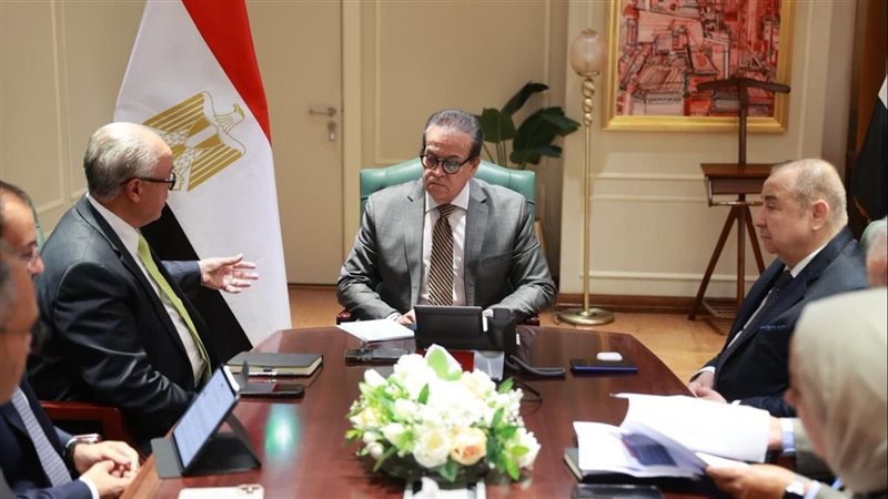وزير الصحة والسكان