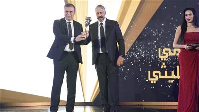 عمرو الليثي يحتفل بتكريمه في Trend Awards Middle East: ليلة مميزة