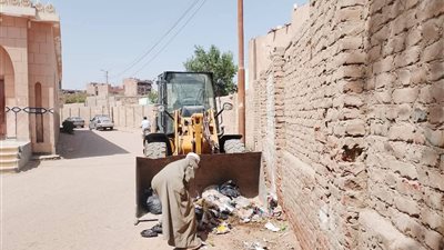 حملات مكثفة للنظافة ورفع الإشغالات وتحسين المظهر الحضاري بالفيوم