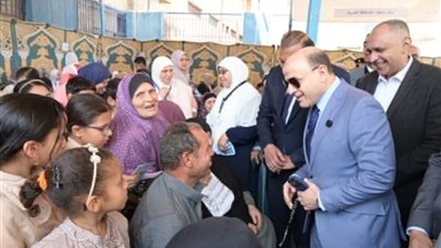 محافظ الغربية يتابع قافلة ميت هاشم الطبية ويعلن تقديم خدمات مجانية لآلاف المواطنين